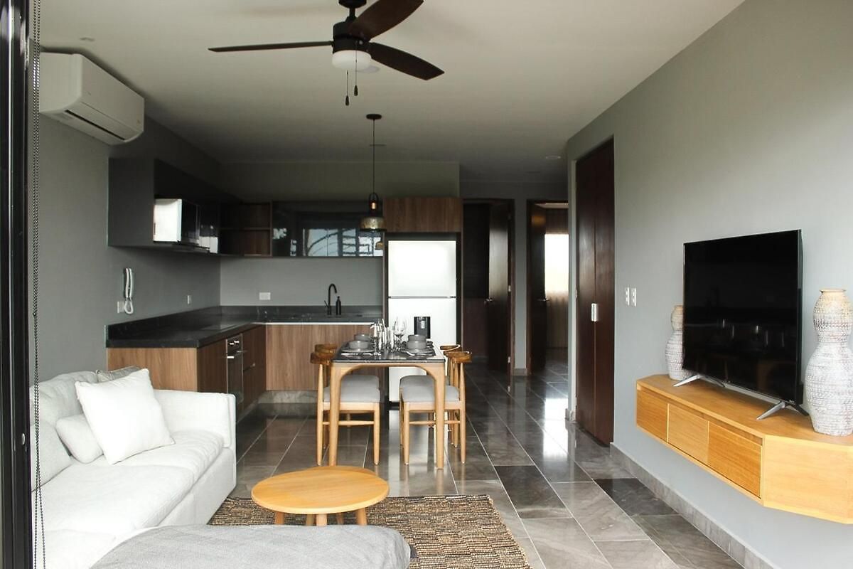 2 Bed Penthouse Private Rooftop