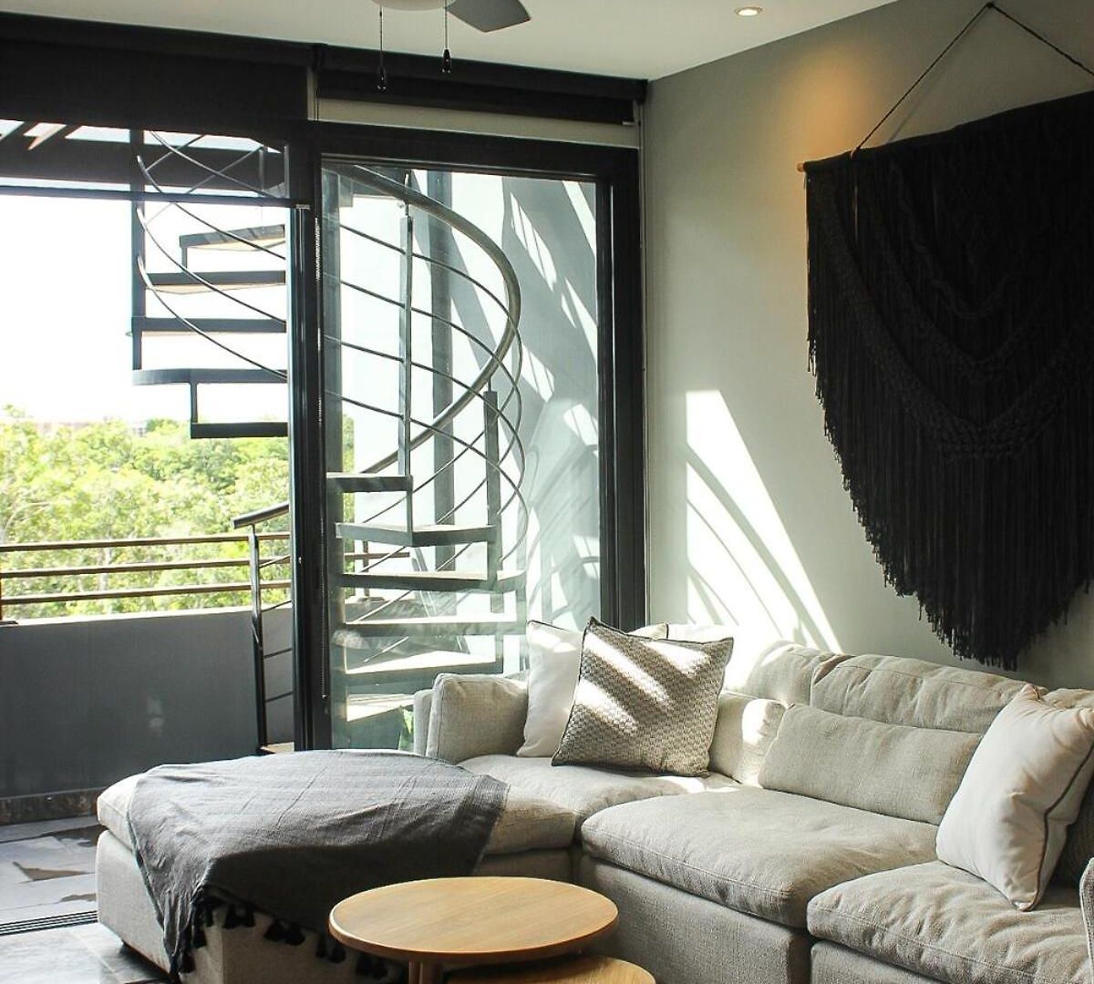 2 Bed Penthouse Private Rooftop