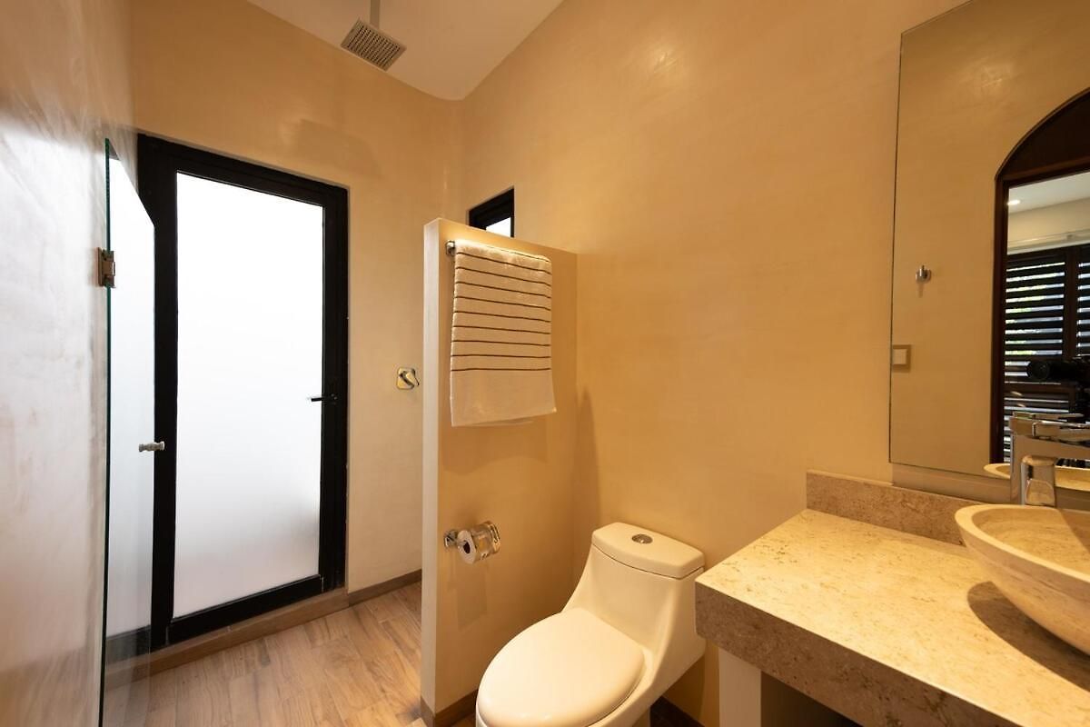 Noil By Nomad Humans Residences *