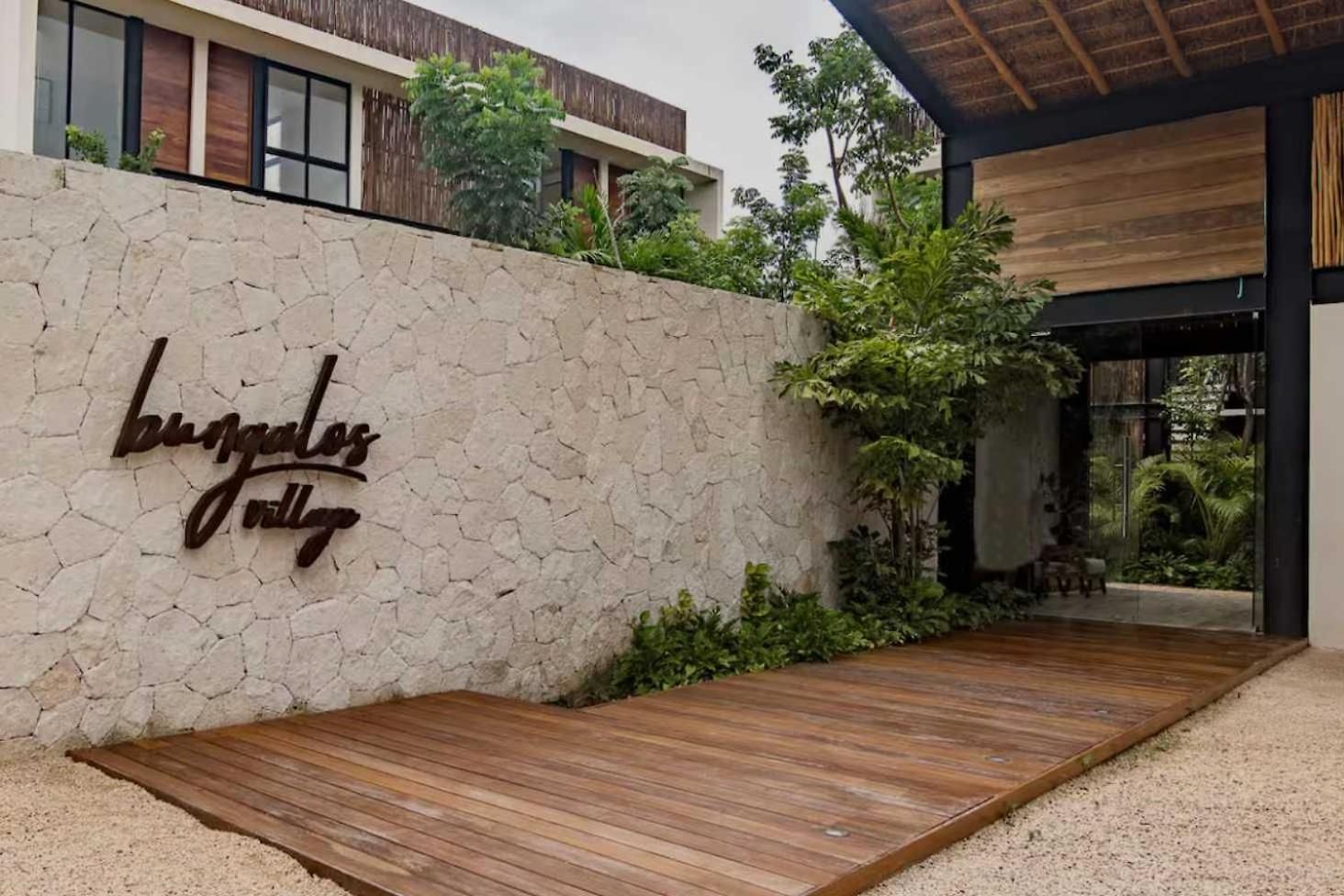 Beautiful Penthouse With Private Rooftop Pool Apartment *