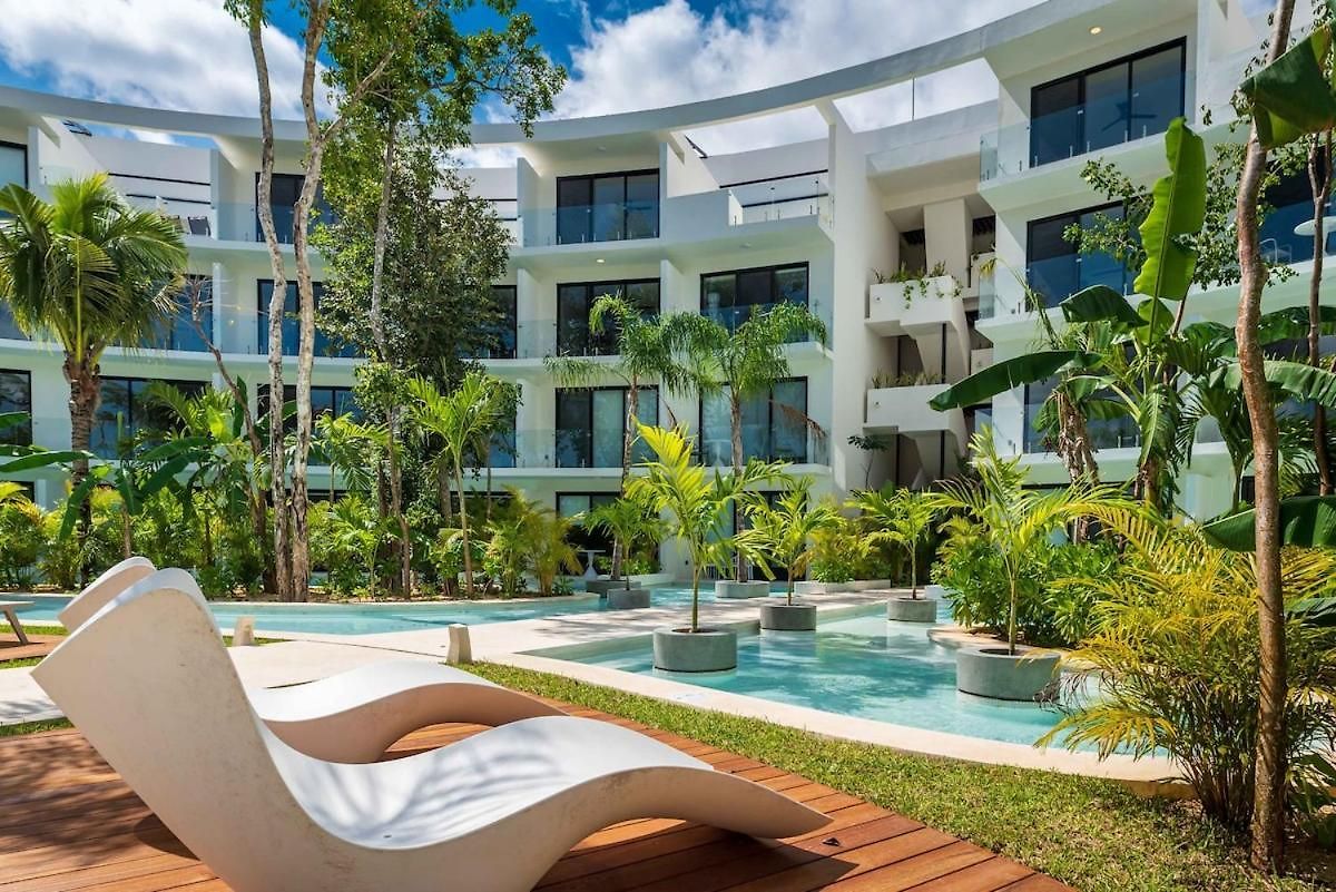 Apartment Spectacular In Complex, Pool, Gym