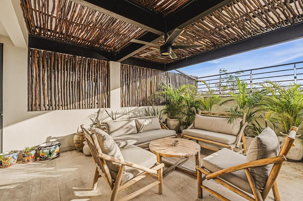 Serene 3br Penthouse W Private Pool | Roof | Gym Apartment *