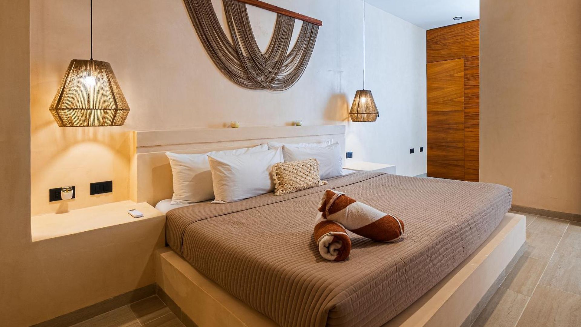 2 Bedrooms, Rooftop & Pool At La Veleta * Tulum