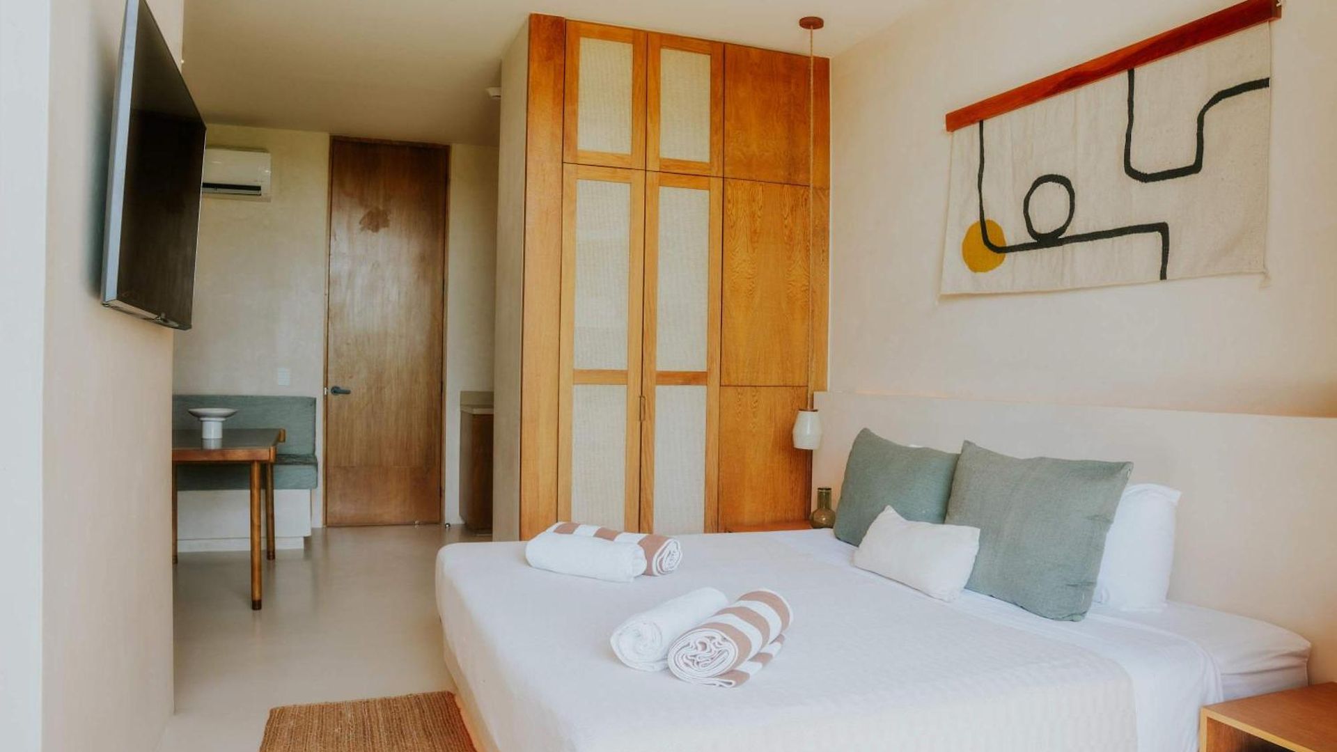 Modern Aflora Near & Cenotes