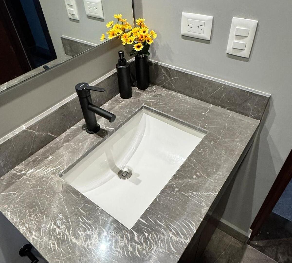 2 Bed Penthouse Private Rooftop Apartment