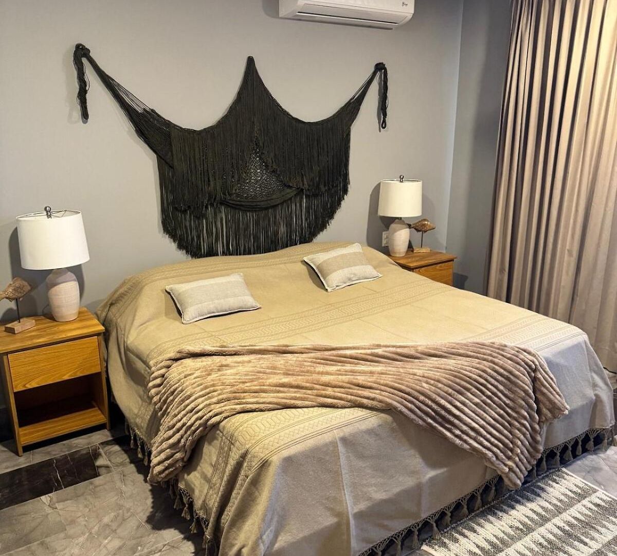 2 Bed Penthouse Private Rooftop