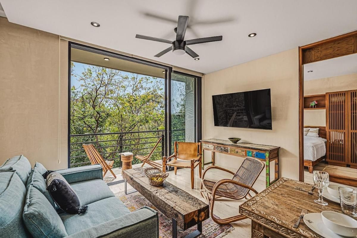 Serene 3br Penthouse W Private Pool | Roof | Gym Apartment