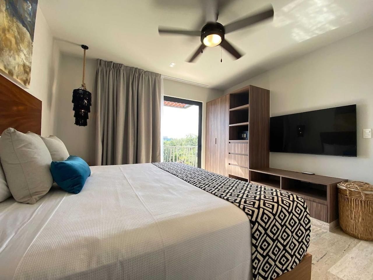 With Private Terrace And Jacuzzi In Aldea Zama Apartment *