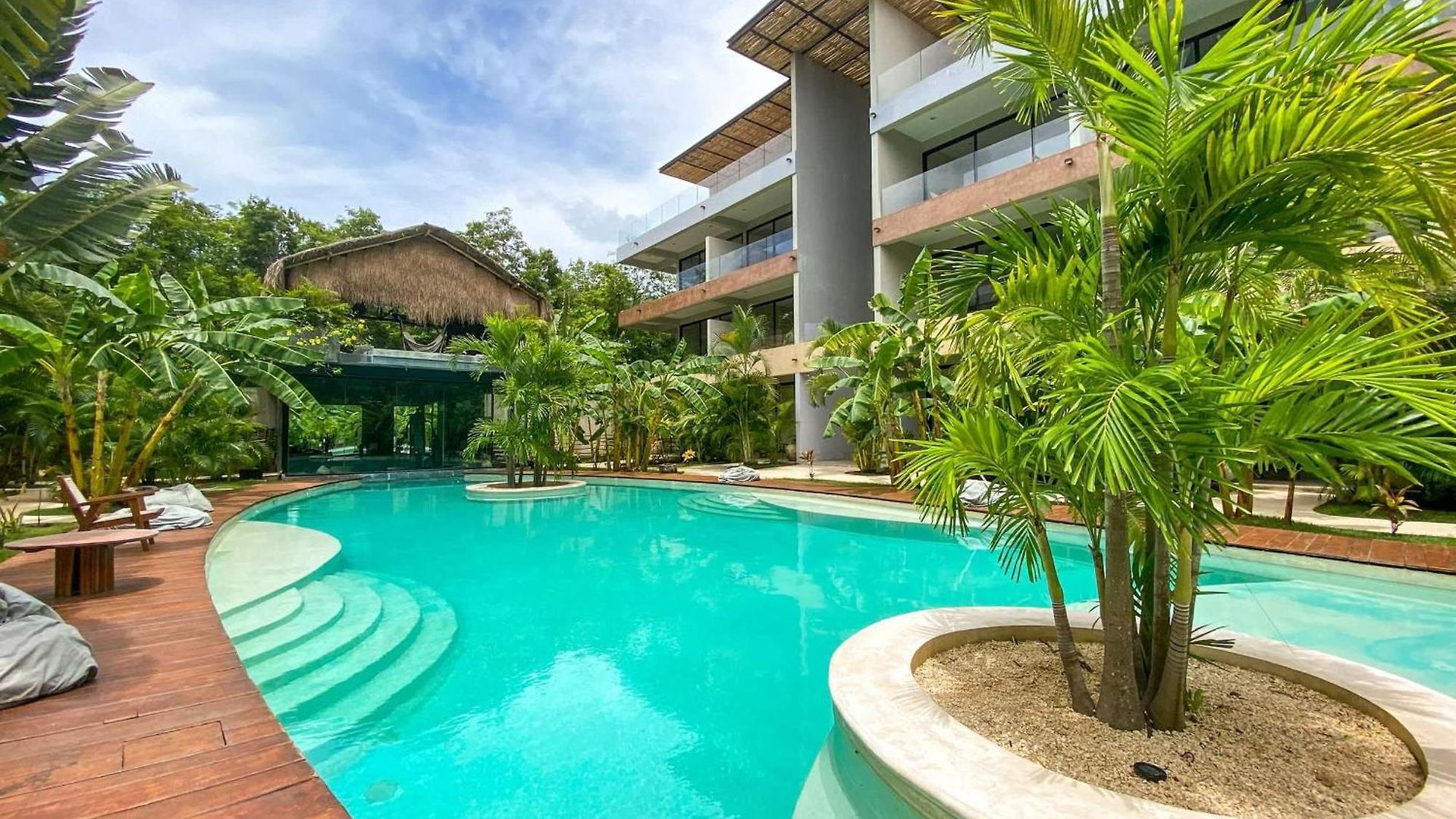 Hideaway With Private Pool