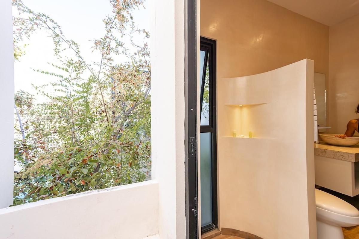 Noil By Nomad Humans Residences Apartment *