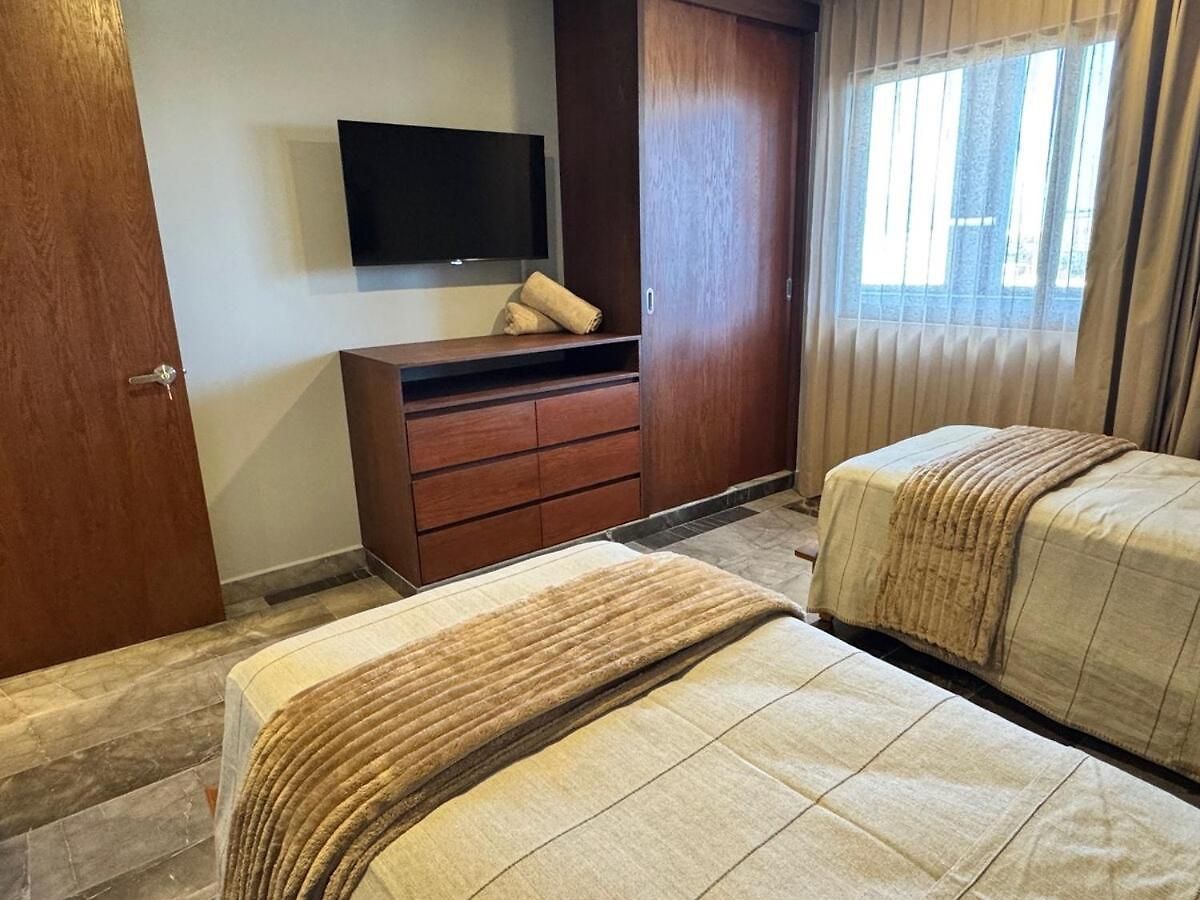 2 Bed Penthouse Private Rooftop Apartment