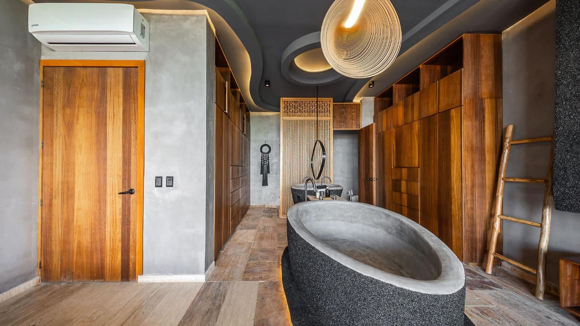 Oceanfront 3br Luxury Maiim Tankah With Pool & Gym Tulum