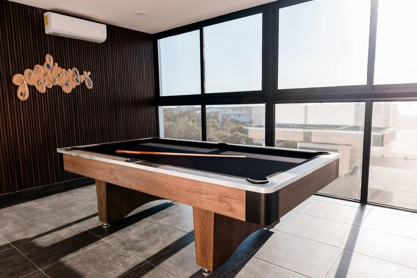Apartment With Private Plunge Pool And Rooftop