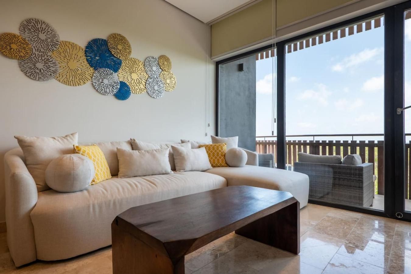 Beachside Penthouse Private Pool And Hot Tub Apartment