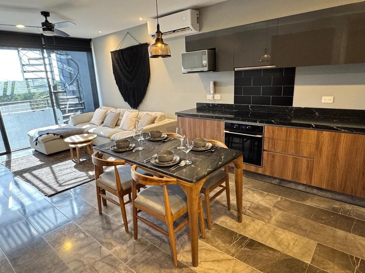 2 Bed Penthouse Private Rooftop Apartment