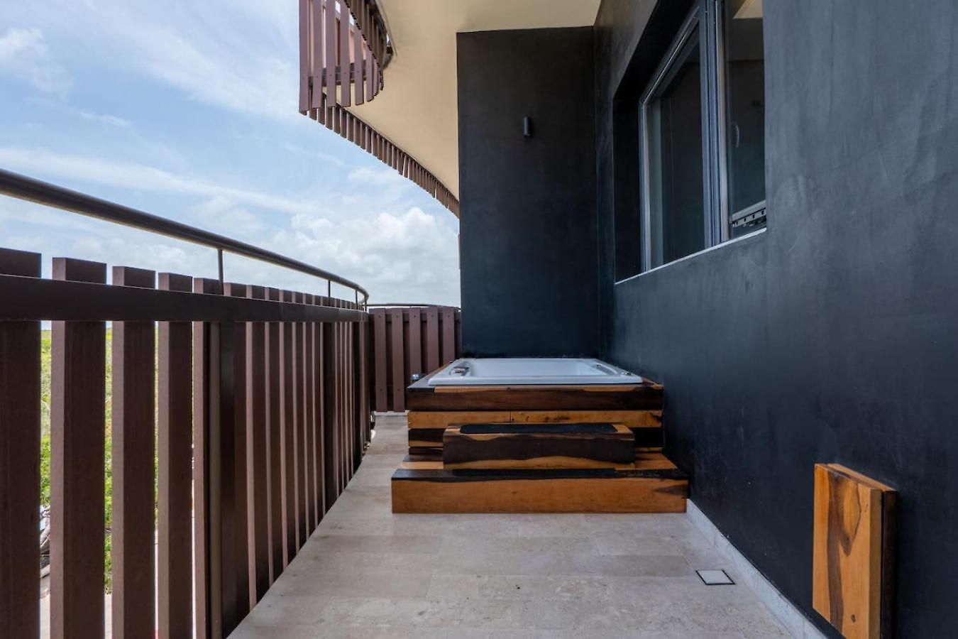 Beachside Penthouse Private Pool And Hot Tub
