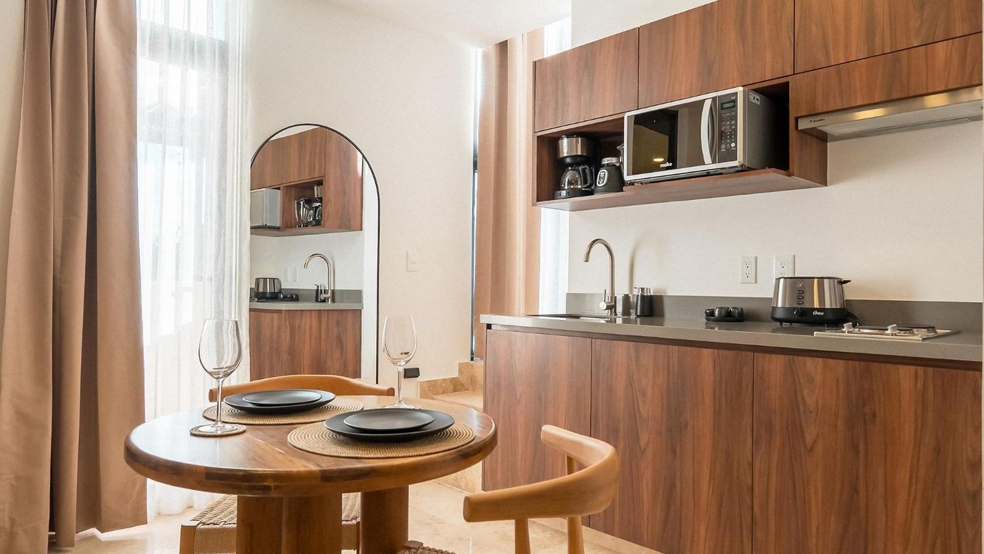 Apartment 2-story Penthouse With Private Jacuzzi 5 Min