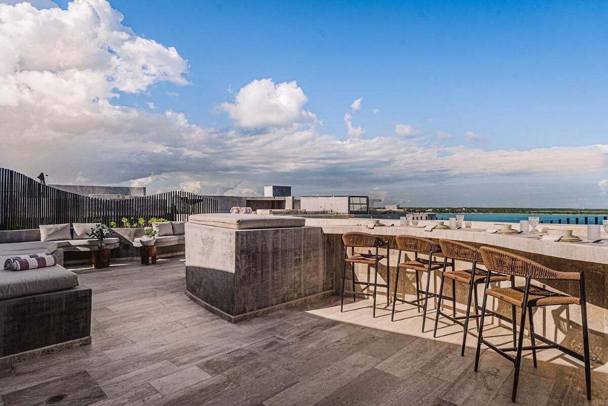 Apartment Beachfront 3br Penthouse W Private Pool Hot Tub & Gym