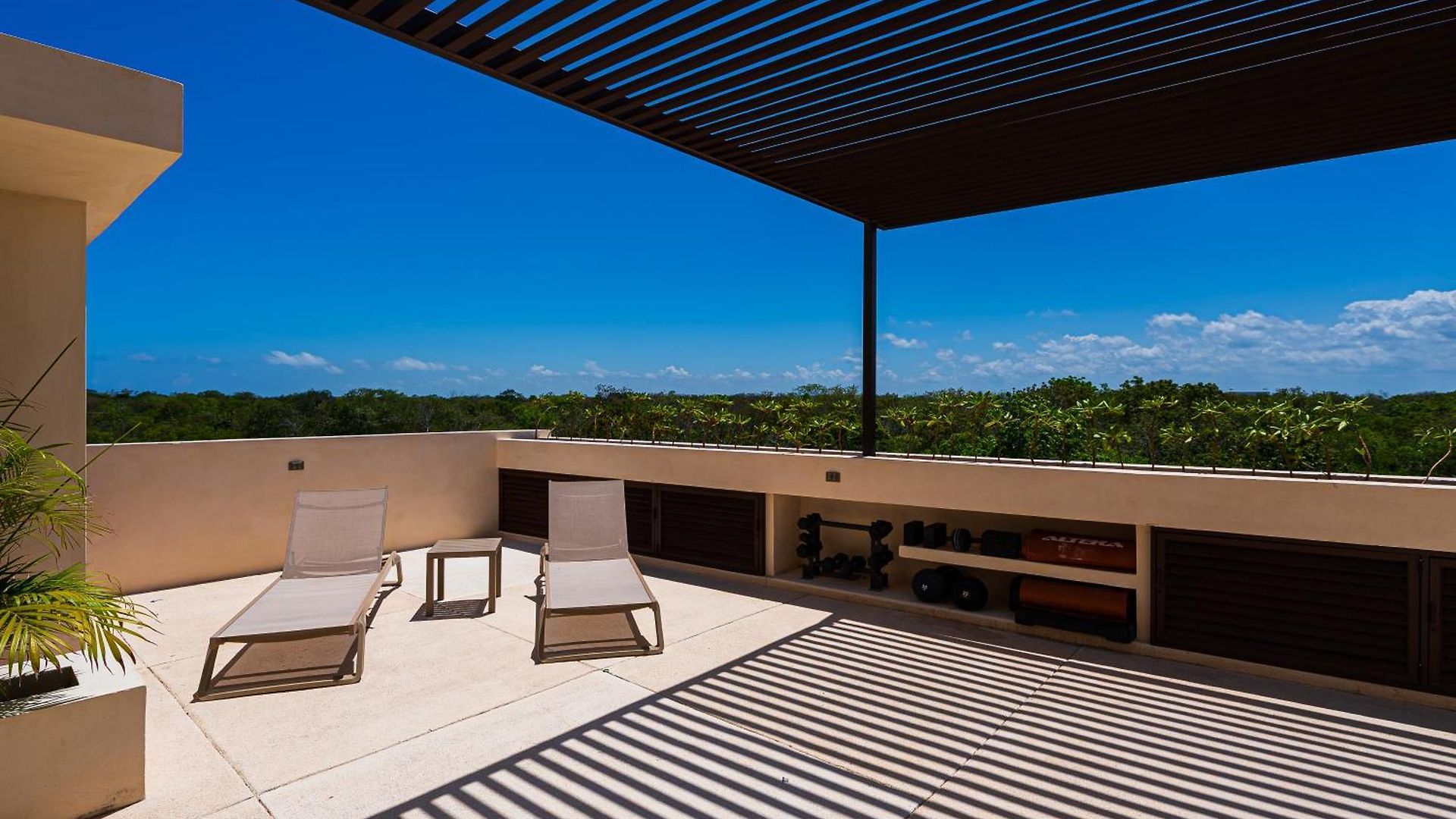 2 Bedrooms, Rooftop & Pool At La Veleta