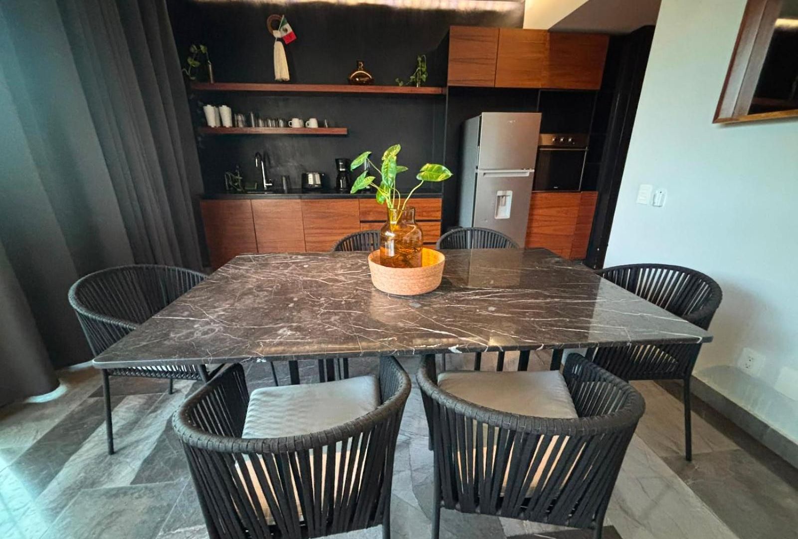 Sasil Luxury Iik
