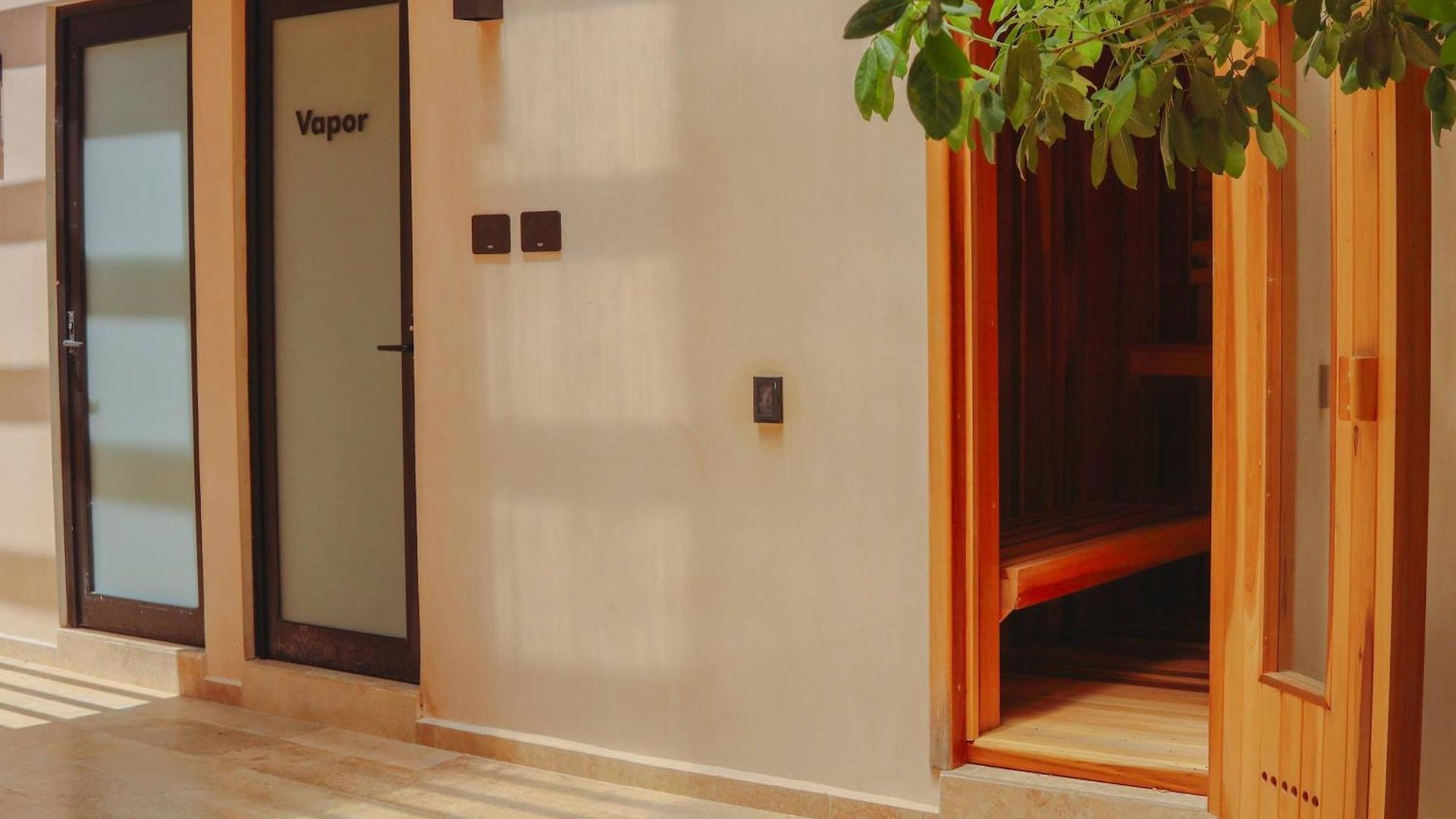 Chic Jungle 2br - Balcony Priv Pool Steam & Gym *