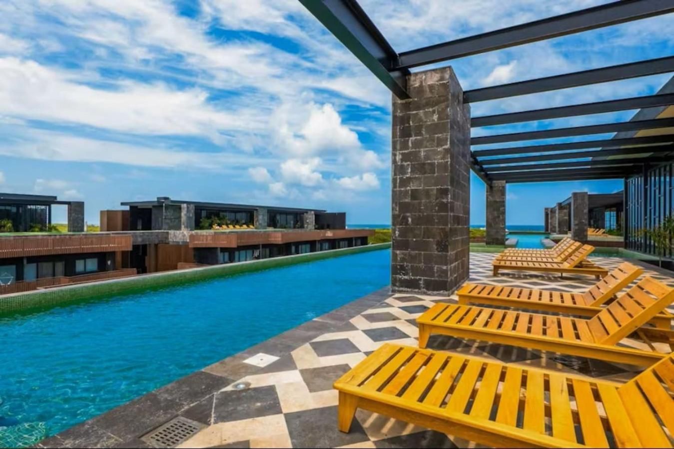 Beachside Penthouse Private Pool And Hot Tub *