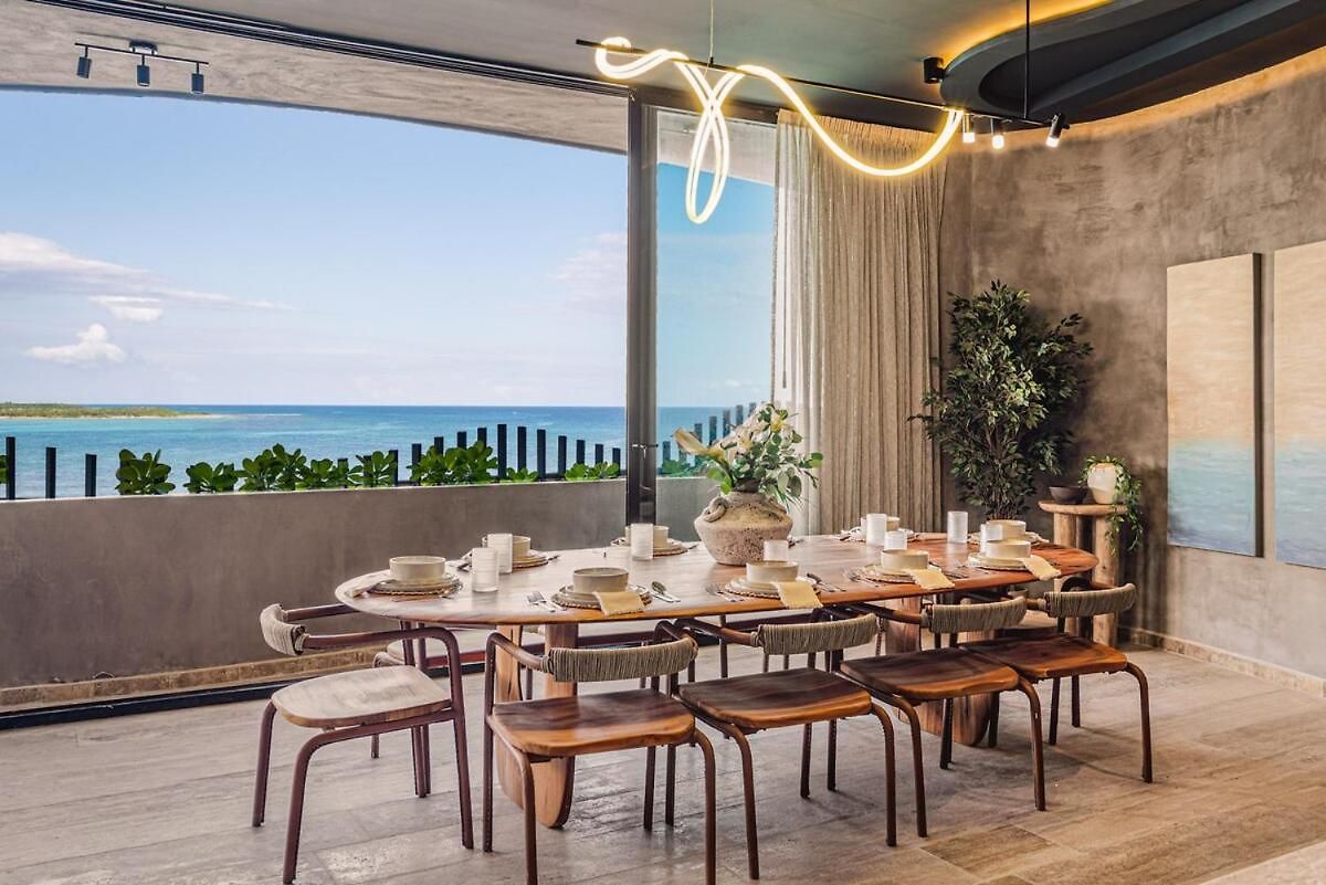 Beachfront 3br Penthouse W Private Pool Hot Tub & Gym Apartment