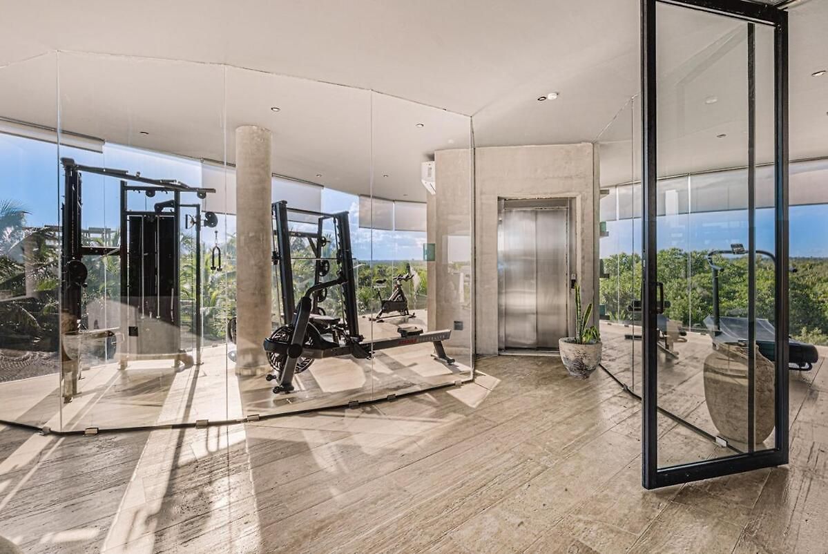 Beachfront 3br Penthouse W Private Pool Hot Tub & Gym * Tulum