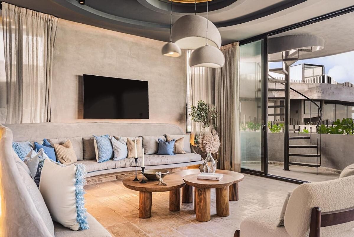 Beachfront 3br Penthouse W Private Pool Hot Tub & Gym Apartment Tulum