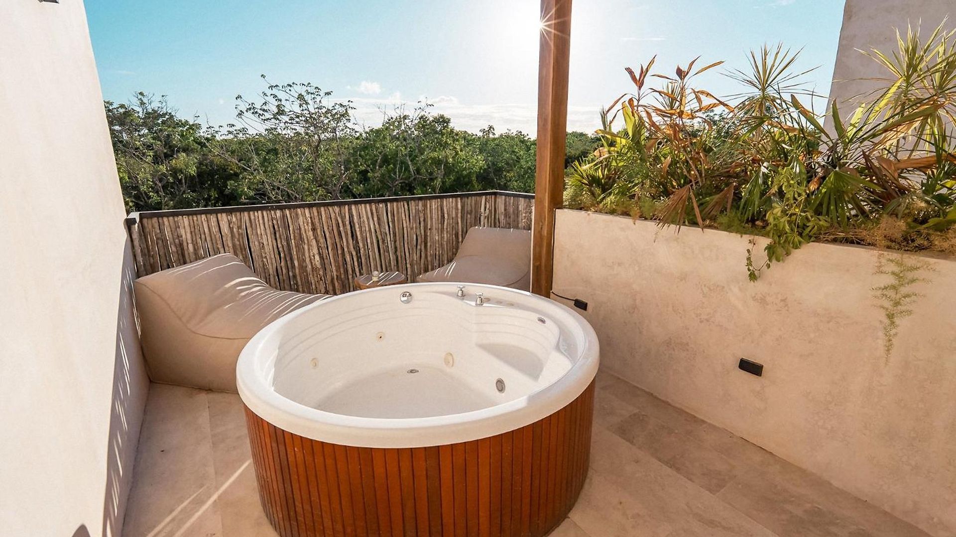 Apartment 2-story Penthouse With Private Jacuzzi 5 Min *