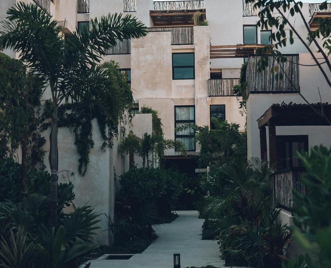 Apartment 2-story Penthouse With Private Jacuzzi 5 Min *