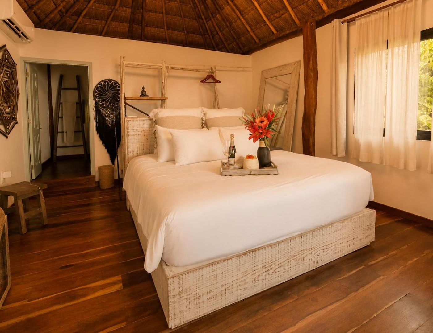 Olivia Oceanfront Hotel 5*