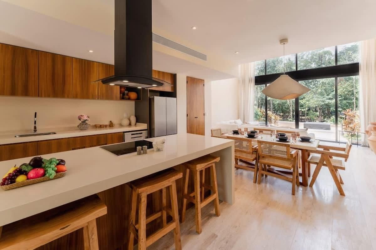 Private Oasis Mistiq, Rooftop Pool, Shuttle *