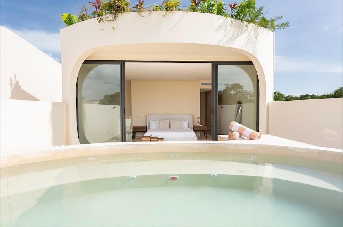 Luxury Villa, Private Pool, Free Shuttle Bed & Breakfast