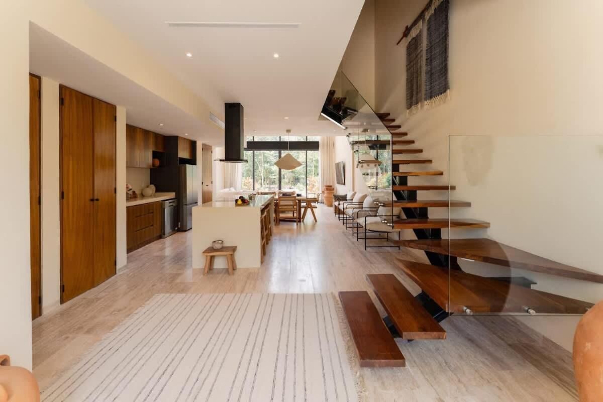 Private Oasis Mistiq, Rooftop Pool, Shuttle *
