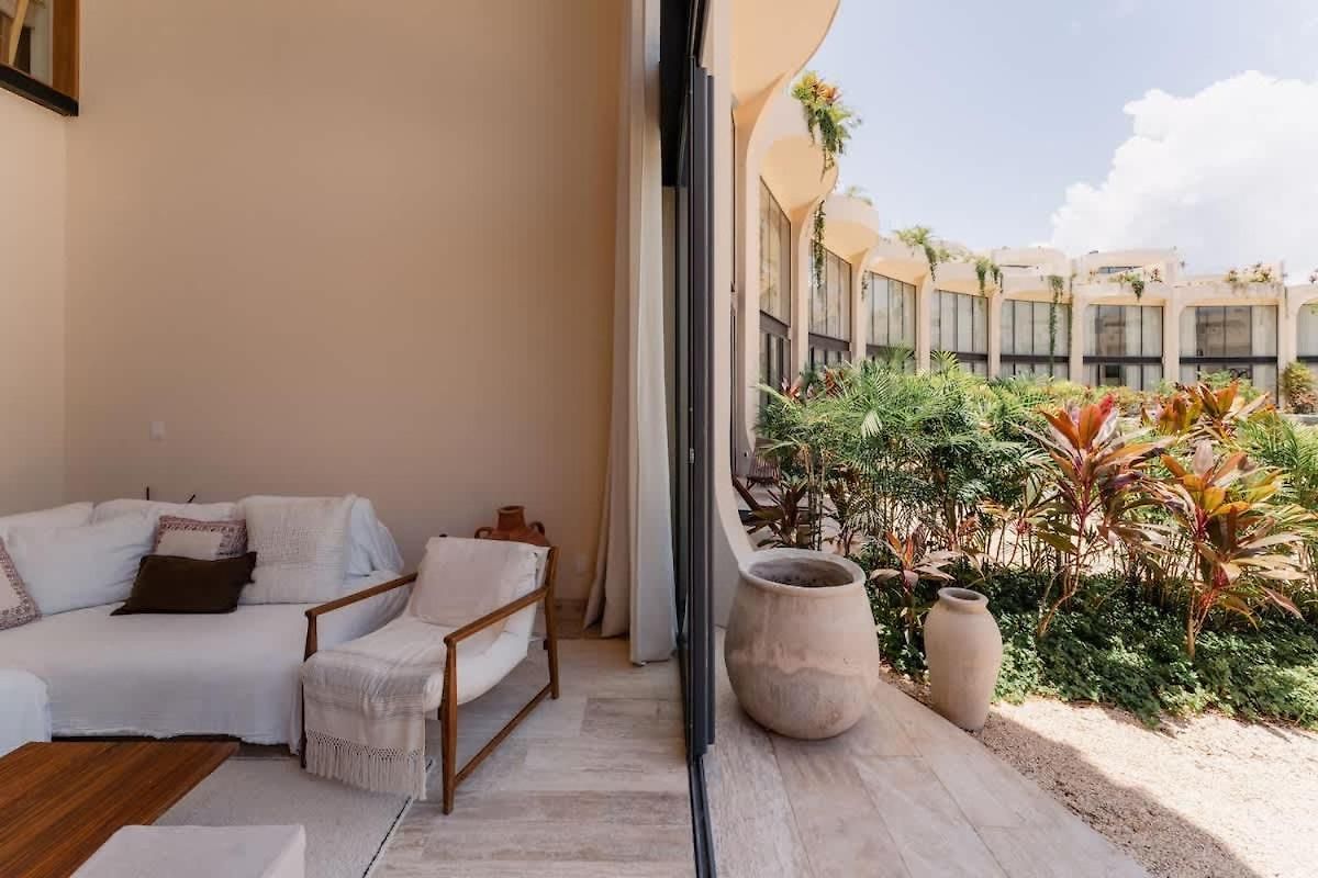Private Oasis Mistiq, Rooftop Pool, Shuttle Villa *