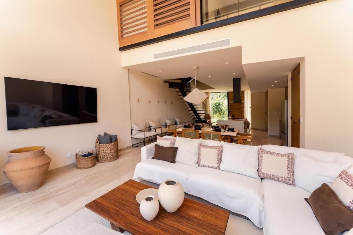 Private Oasis Mistiq, Rooftop Pool, Shuttle Villa