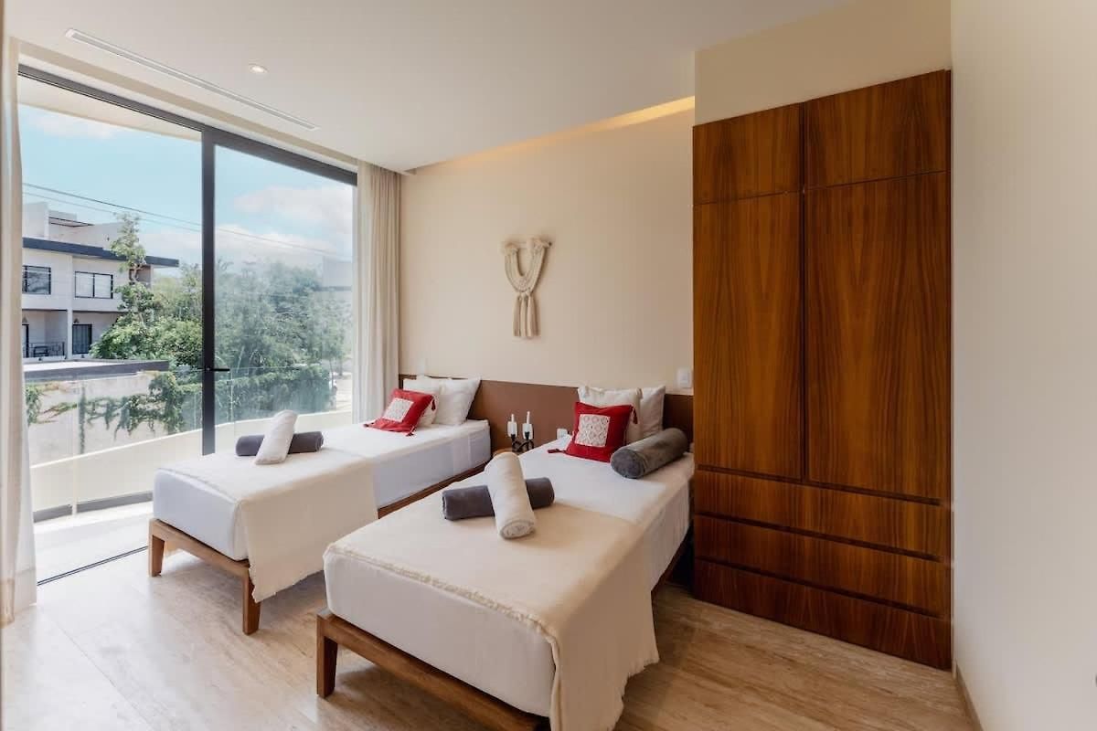 Private Oasis Mistiq, Rooftop Pool, Shuttle Villa
