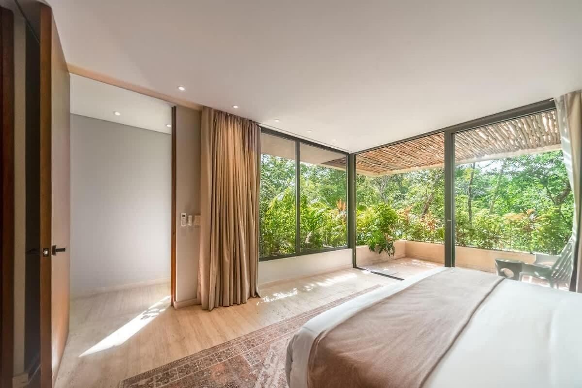 Caiman Luxury 5br In Santos *