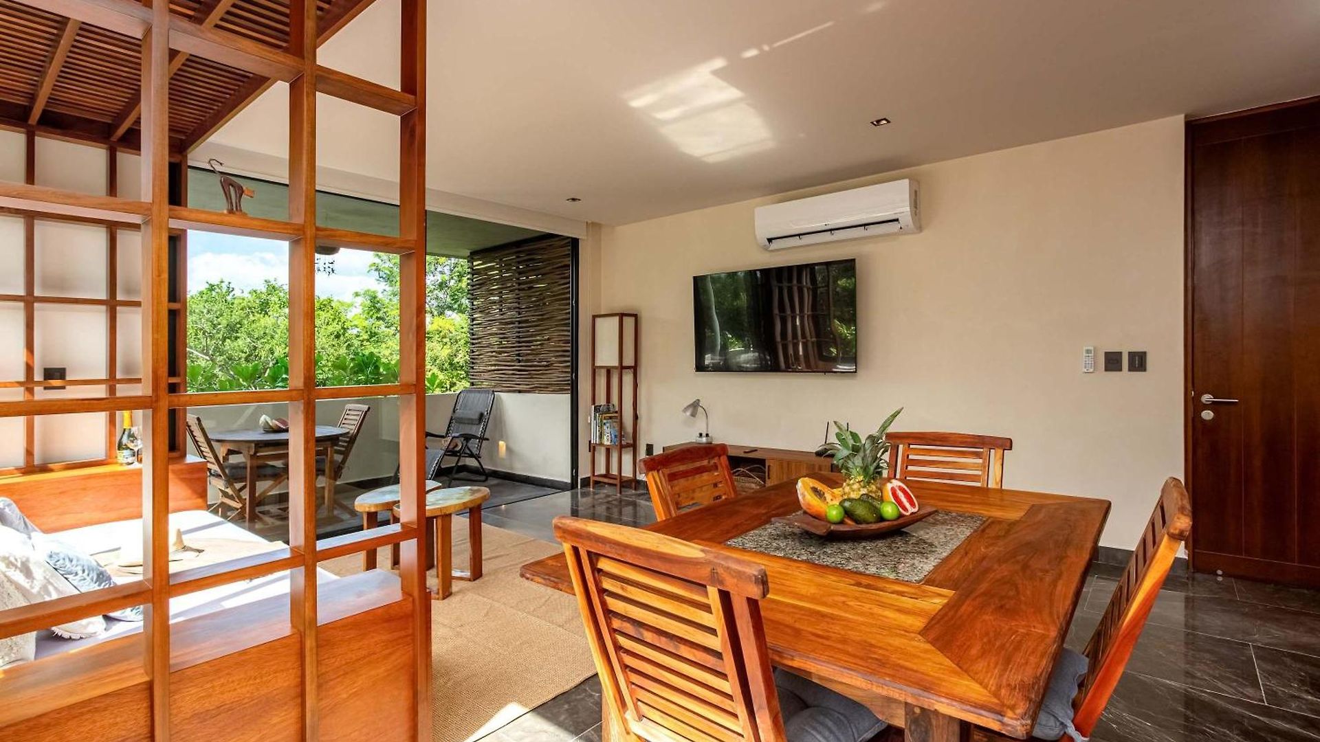 Apartment Modern 1br Jungle View Retreat In Humana With Rooftop Pool *