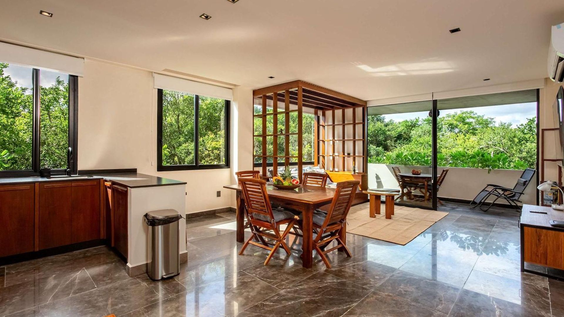 Apartment Modern 1br Jungle View Retreat In Humana With Rooftop Pool