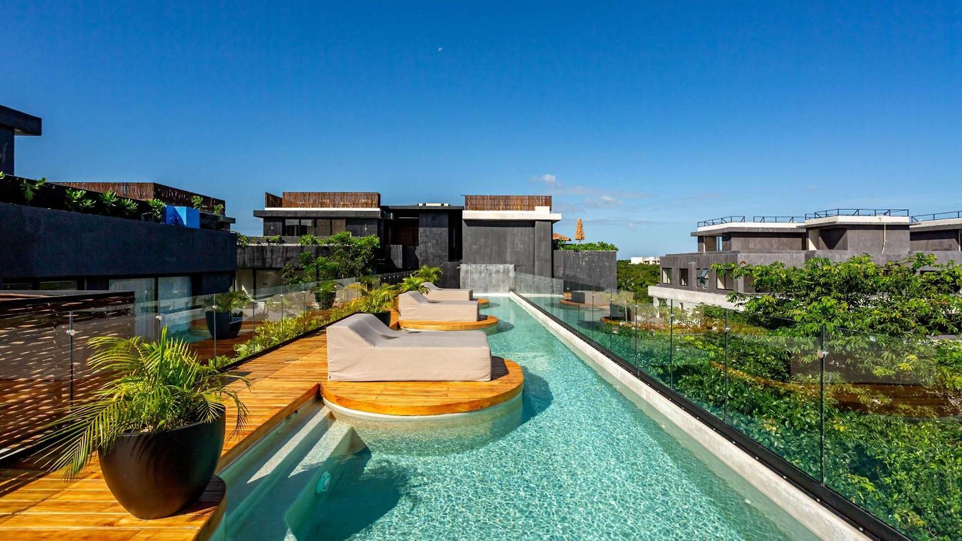 Modern 1br Jungle View Retreat In Humana With Rooftop Pool Apartment *