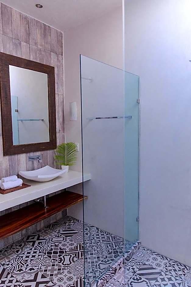 H2o Hotel 3*