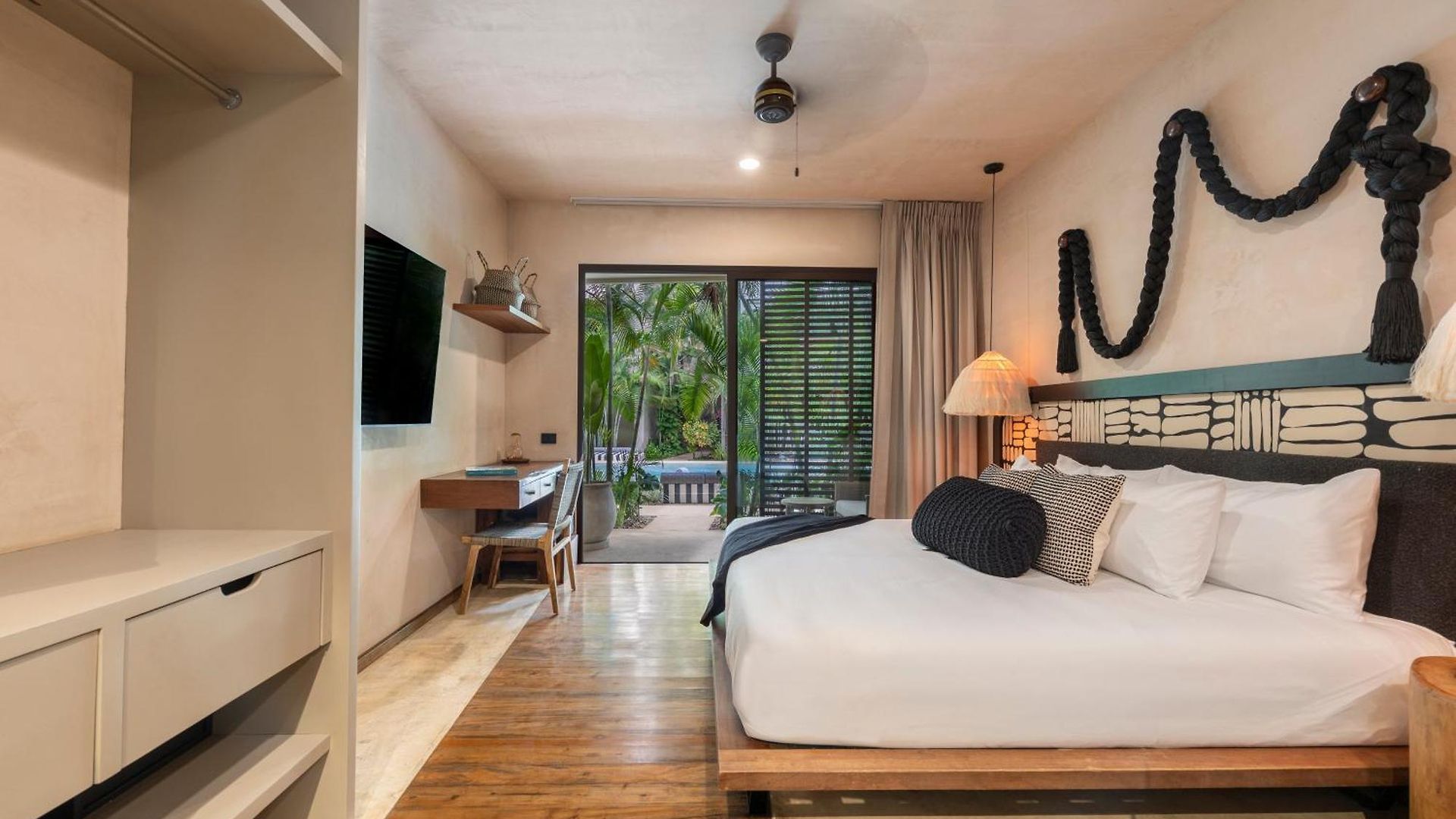 Hotel Era & Tulum