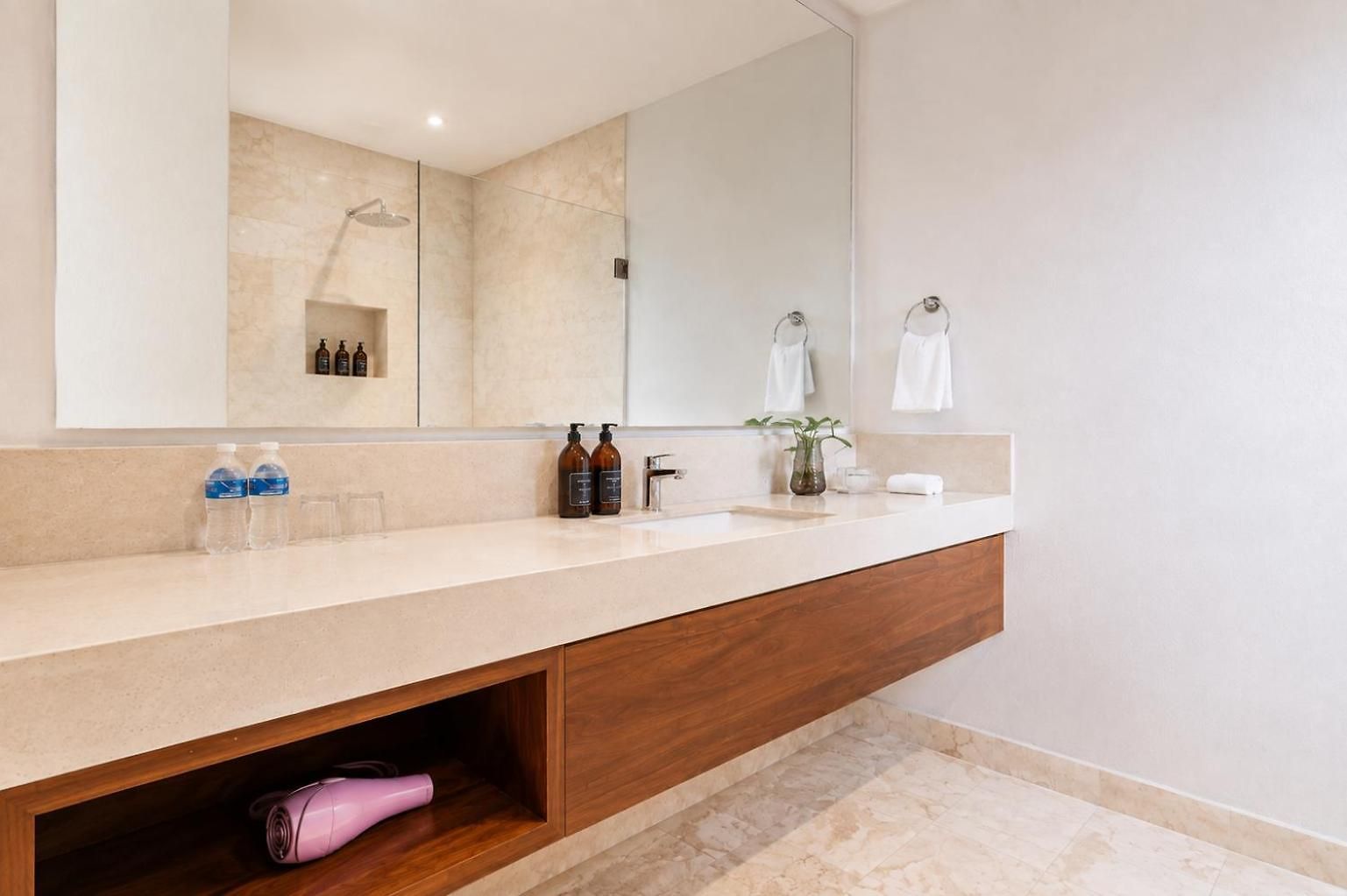 Hotel The Strabon