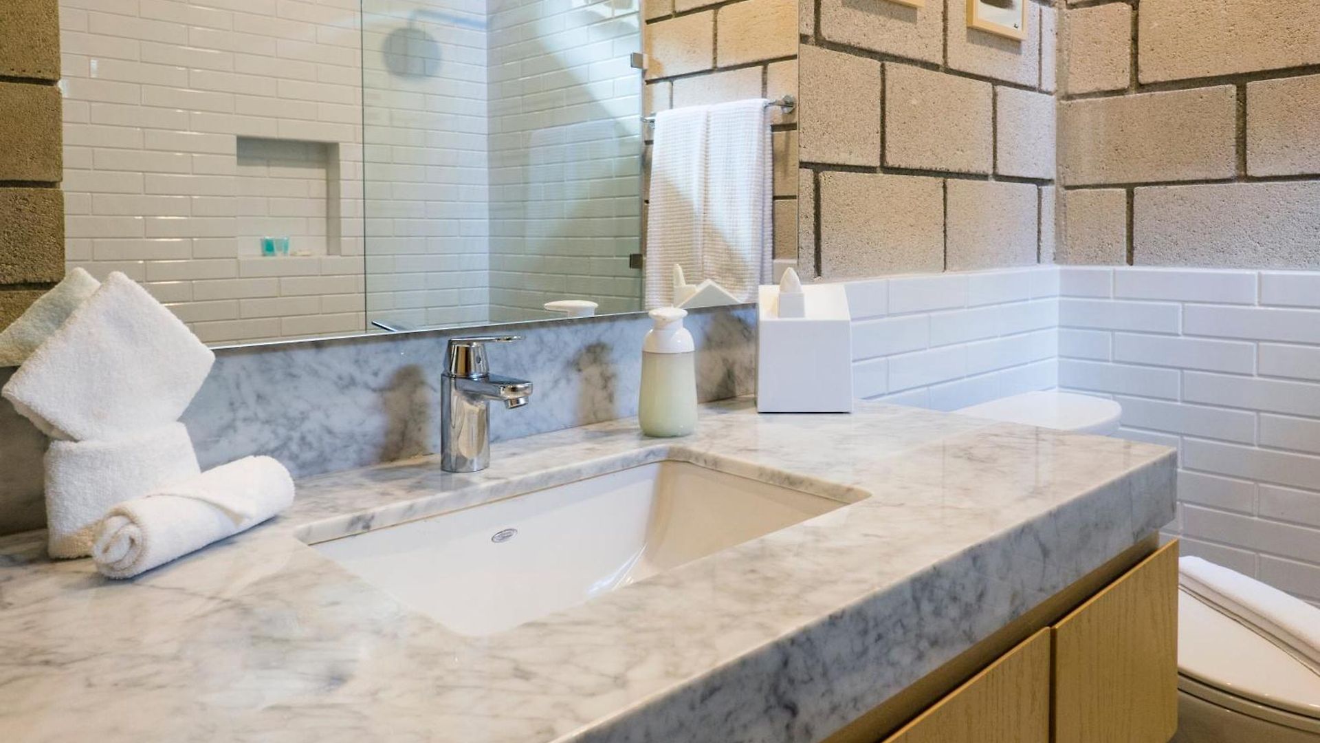 Tuuk: Luxury 5-bedroom With Private Pool And Concierge *