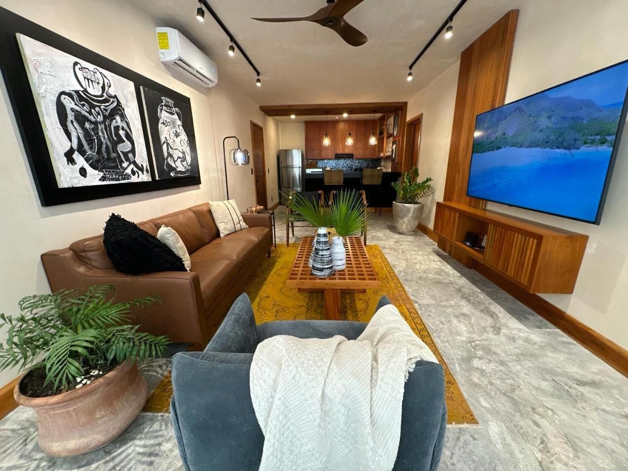 Talulah Living Apartahotel 4*