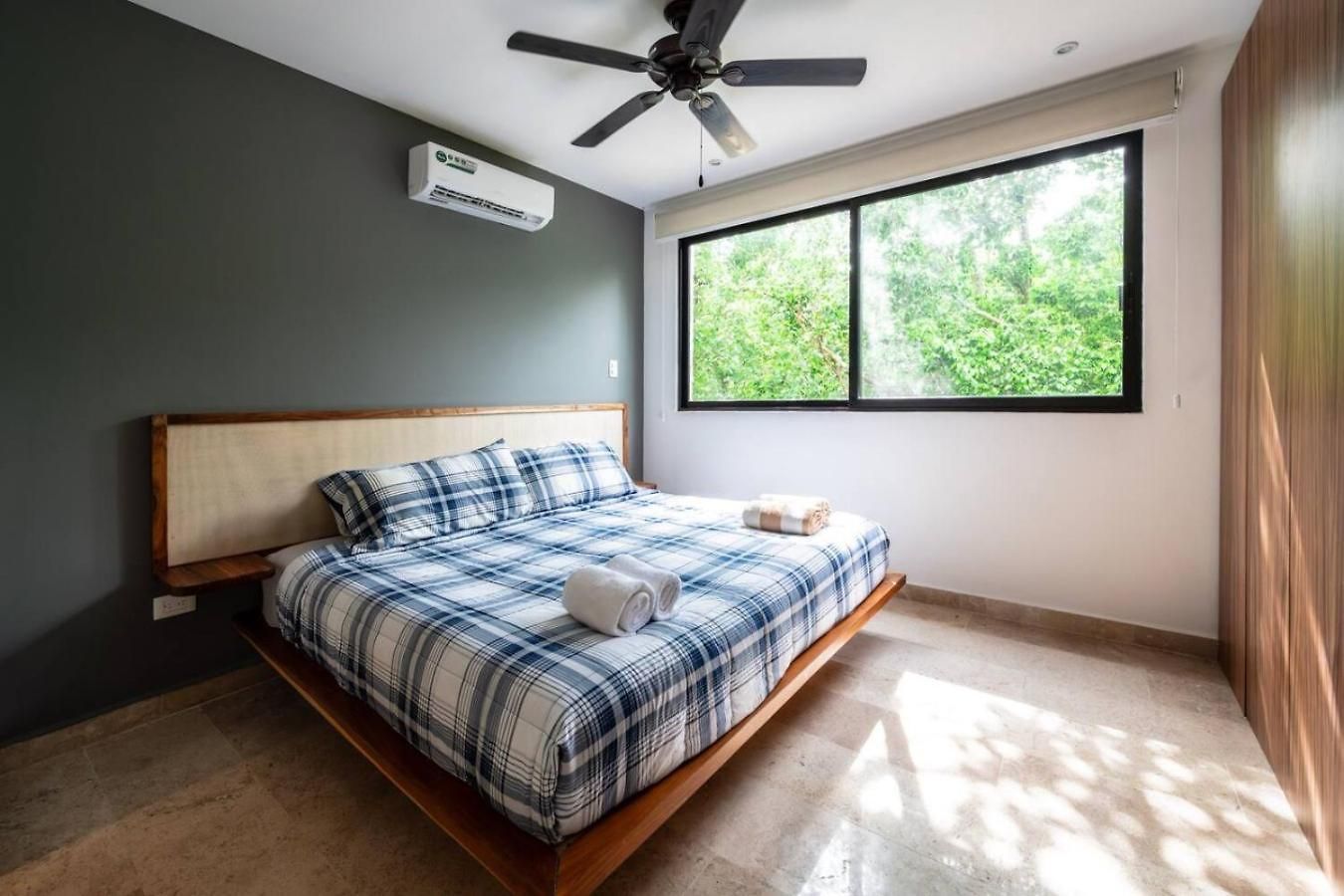 2br Retreat Rooftop Pool Gym Movie Theatre Apartment *