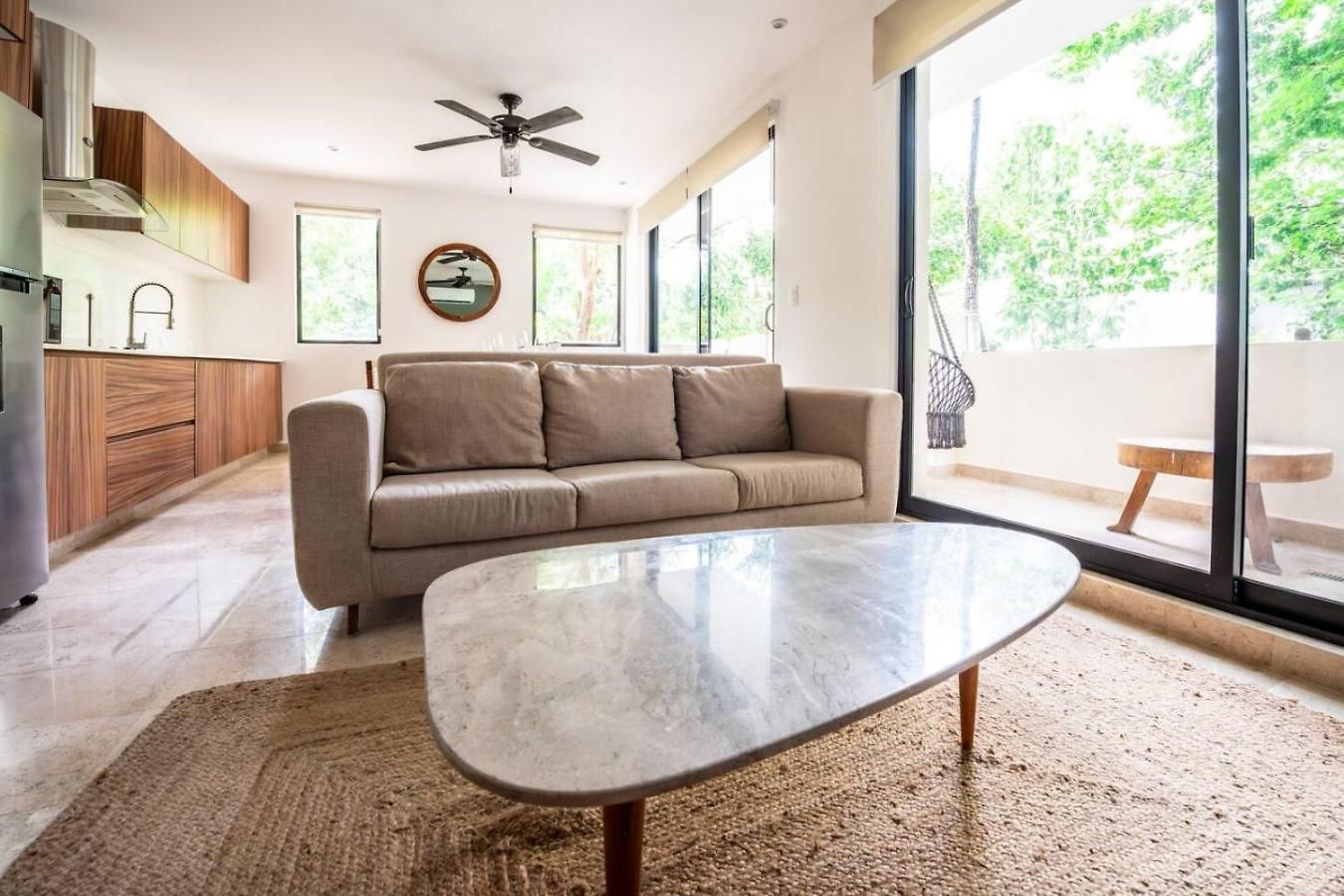 2br Retreat Rooftop Pool Gym Movie Theatre *