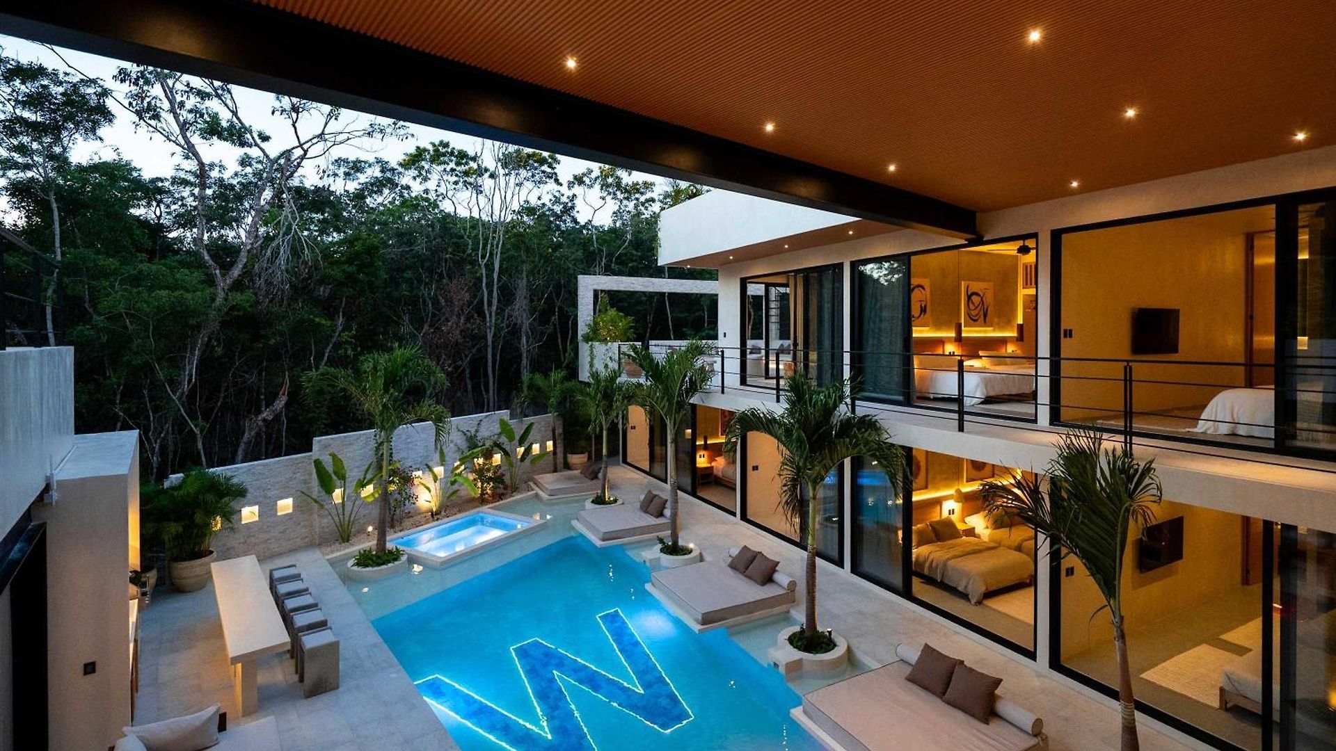 Villa Casa W - Style 8 Bedroom With 2 Pools *
